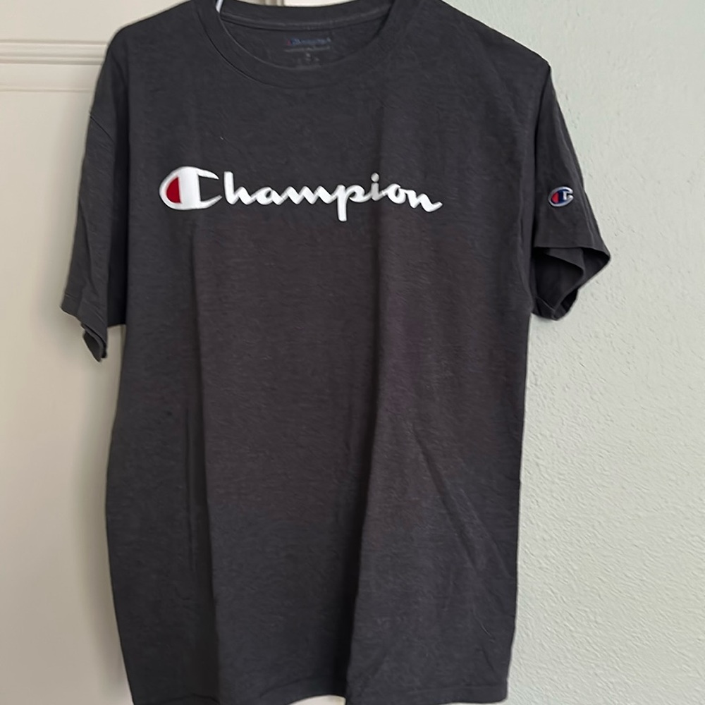 Champion T-shirt